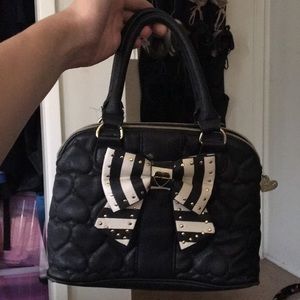 Berate johnson purse